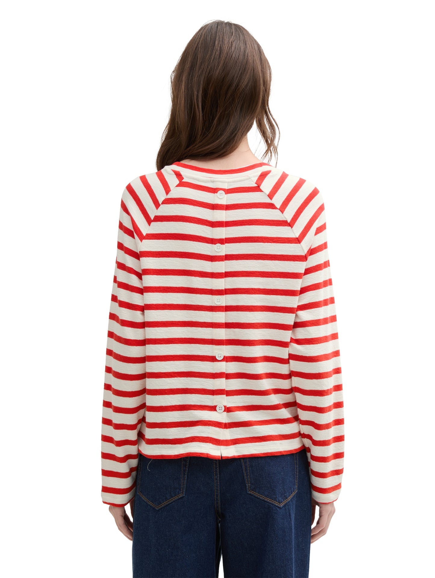 Boxy Fit Langarmshirt mit Knopf-Details