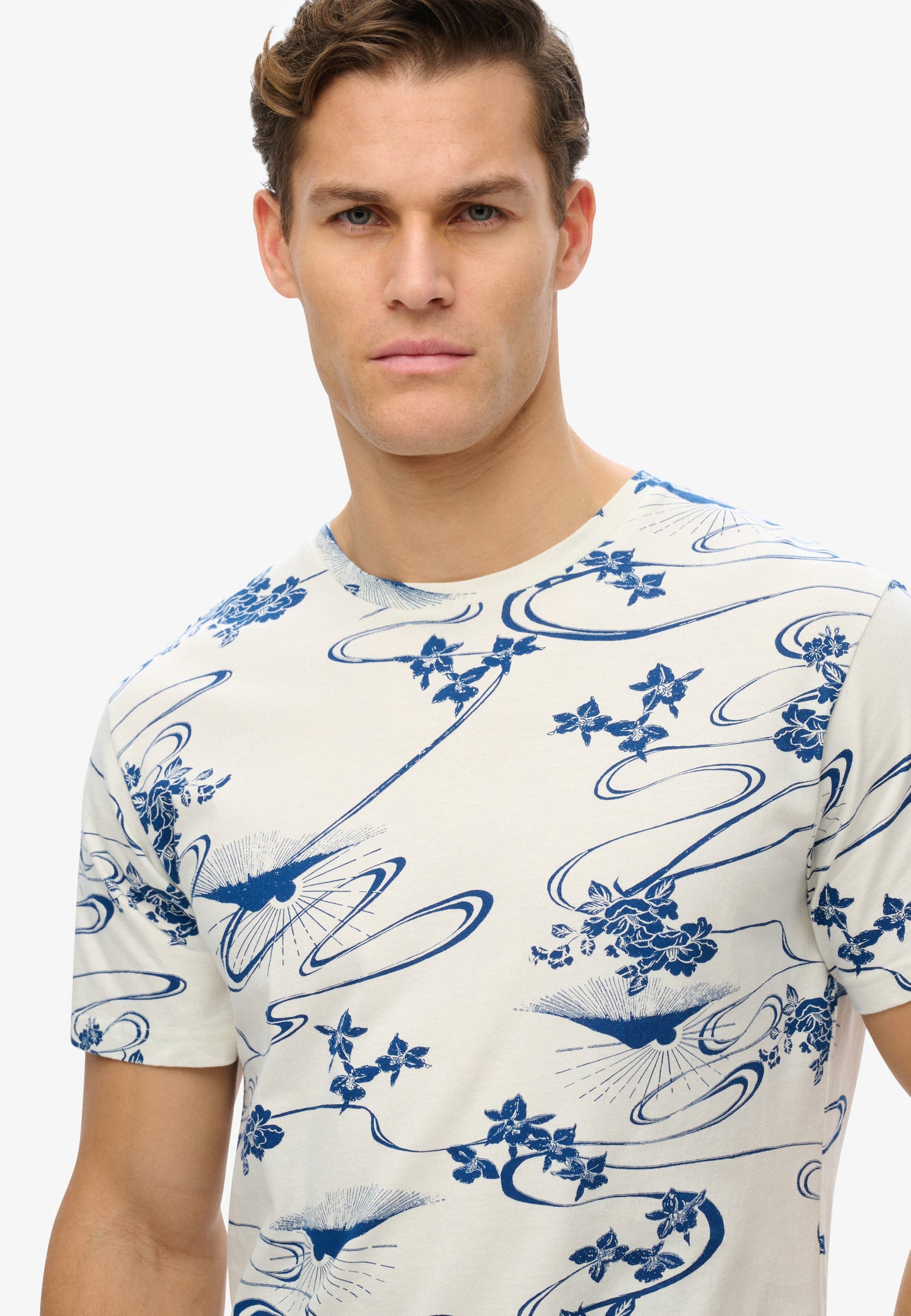 Klassisches Essential T-Shirt mit Print