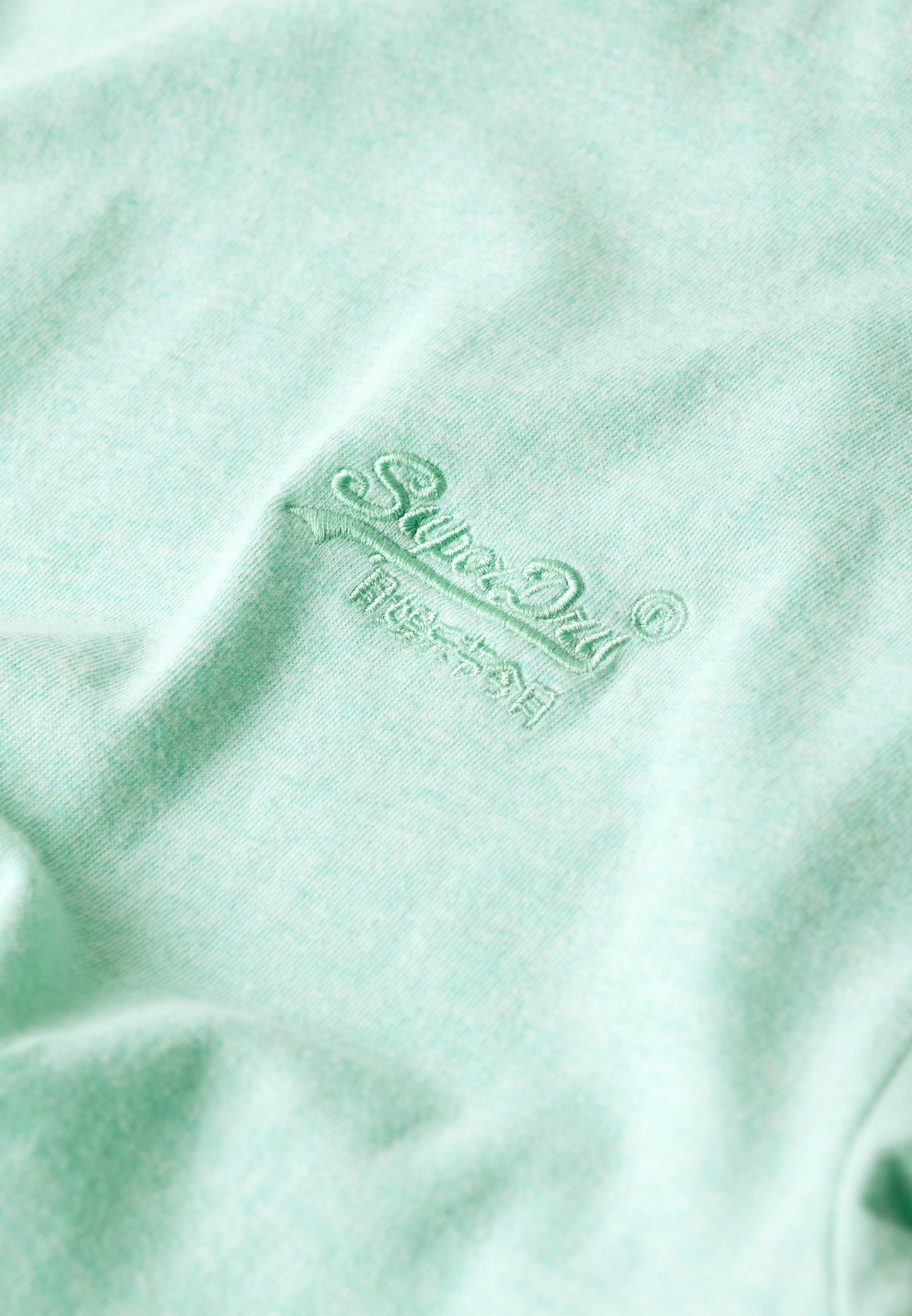 Essential T-Shirt aus Bio-Baumwolle mit Logo