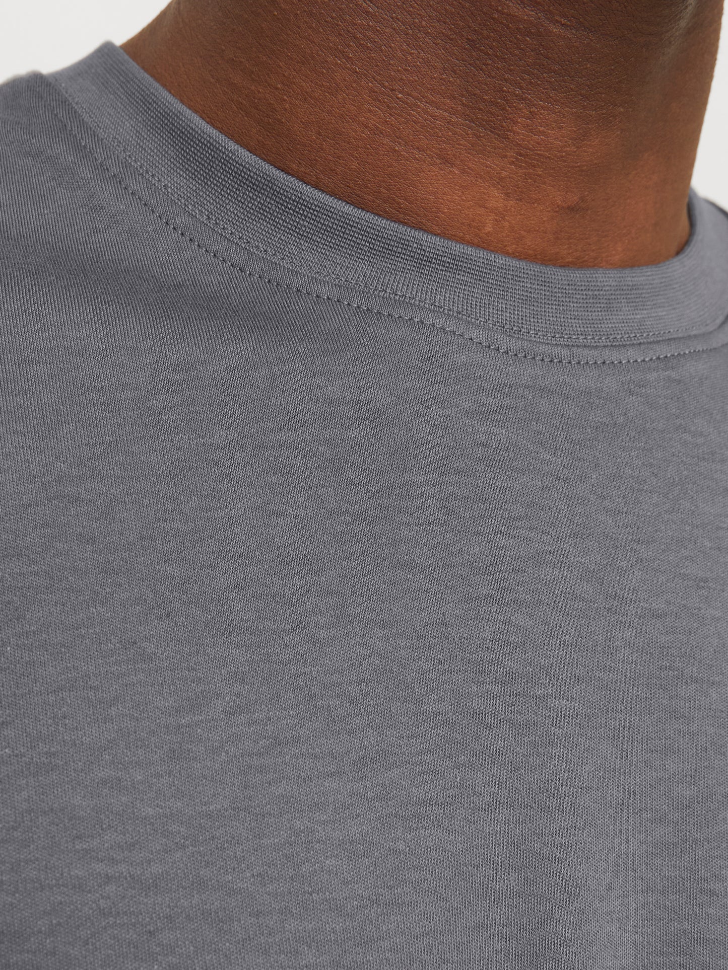 JJEURBAN EDGE TEE SS O-NECK NOOS
