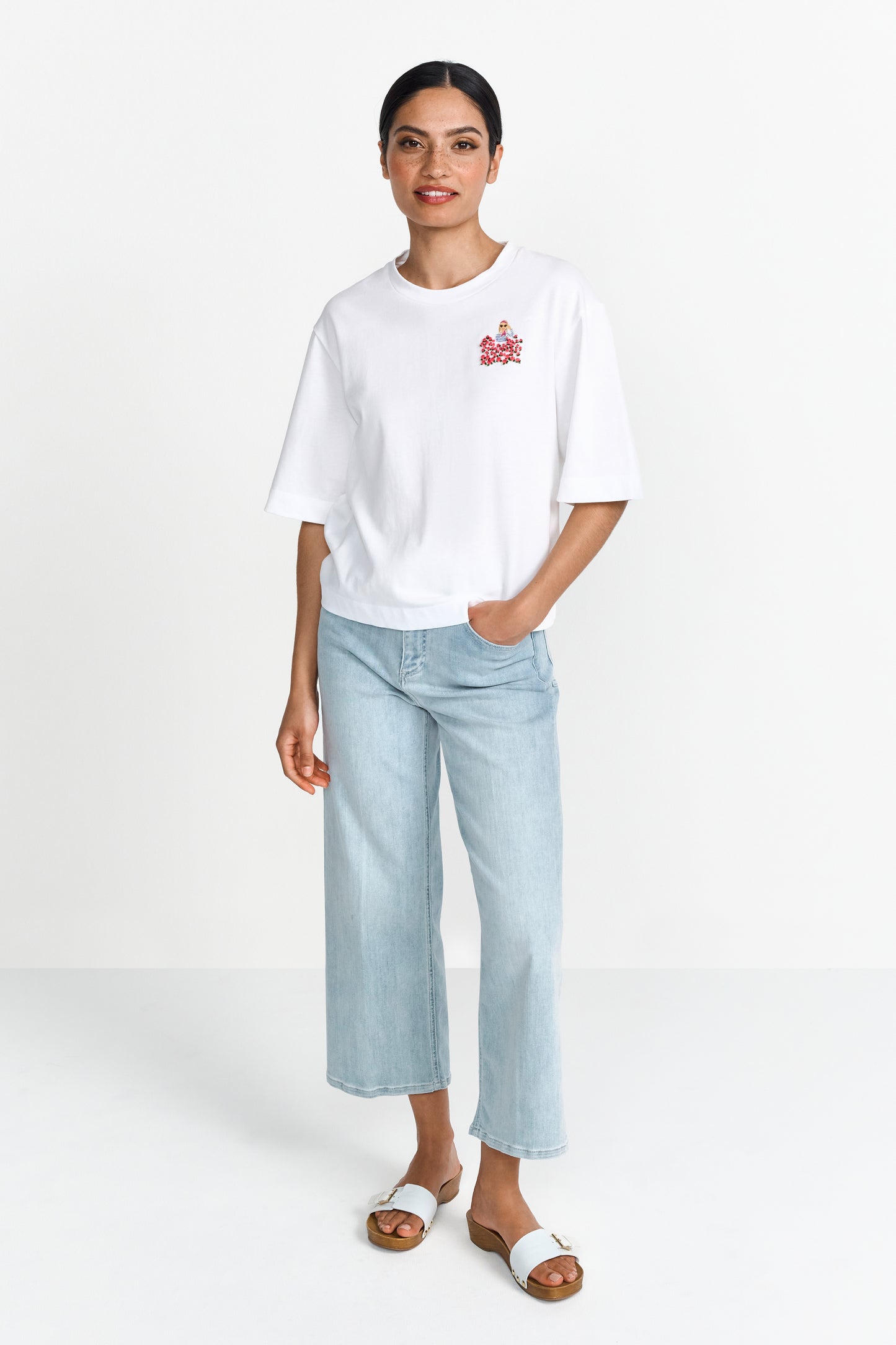 Gentle Fit T-Shirt with Flower Woman Application