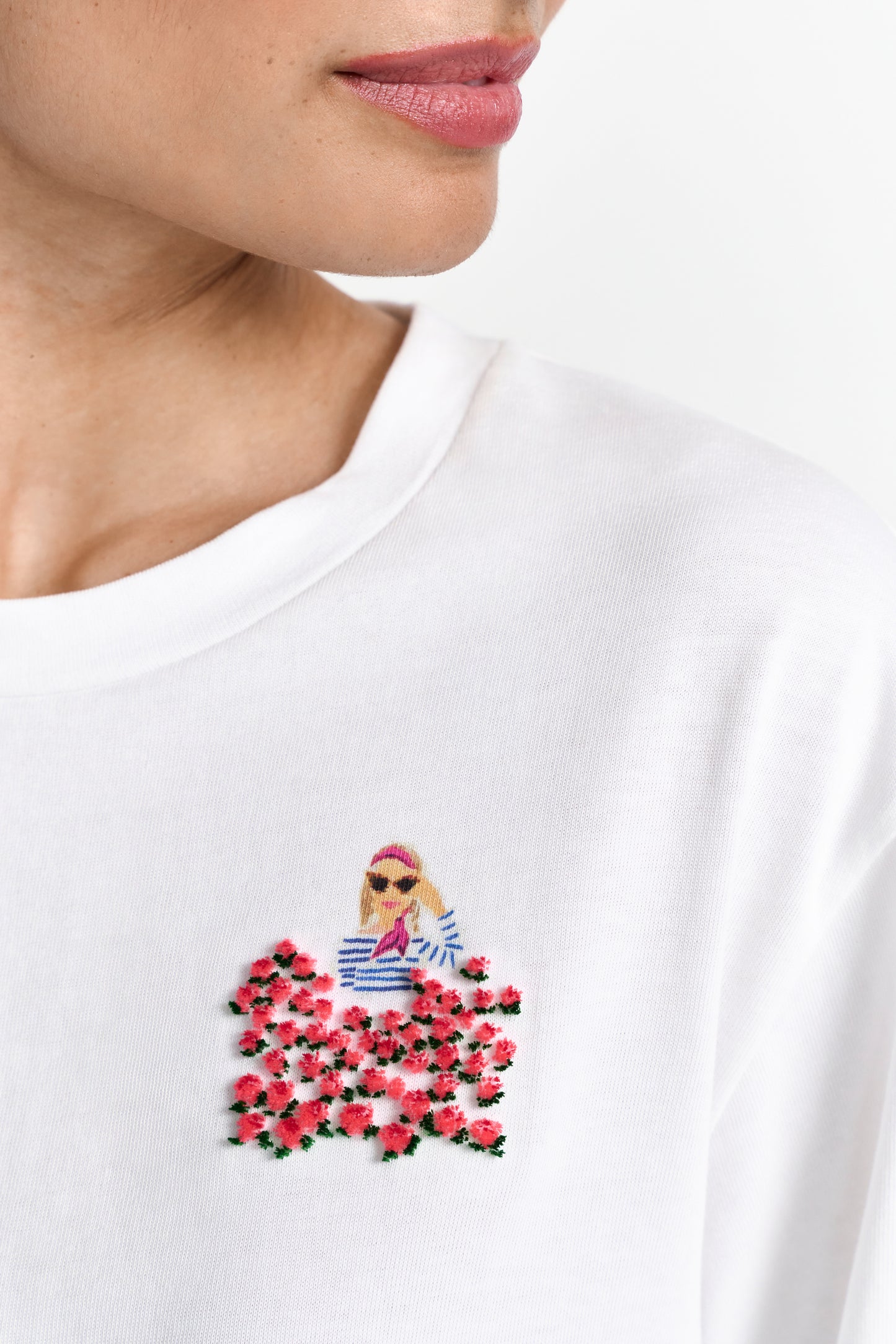 Gentle Fit T-Shirt with Flower Woman Application