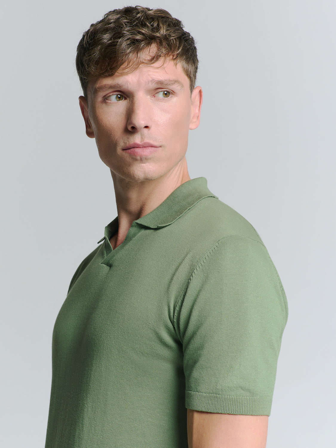 Pullover Short Sleeve Polo V Solid