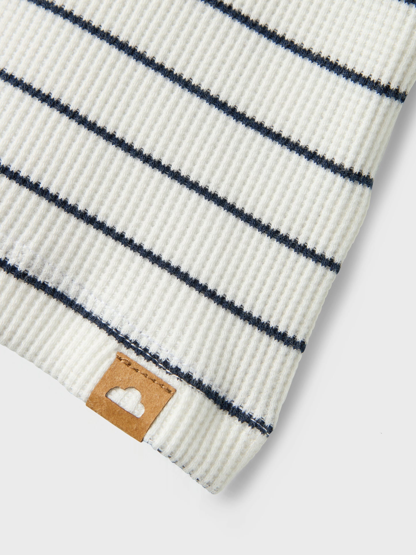 NBMFULLY SS TOP
