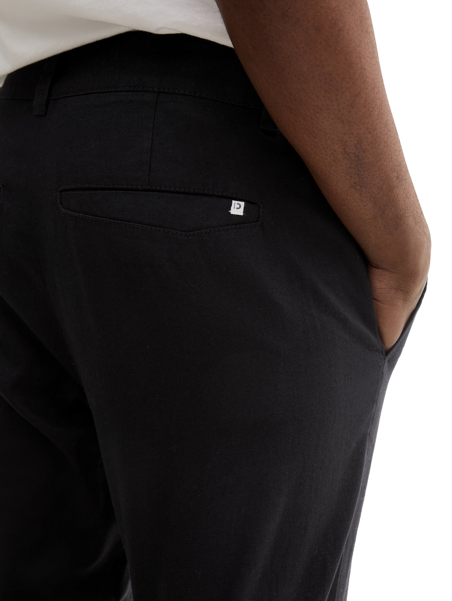 Relaxed Tapered Hose mit Leinenanteil