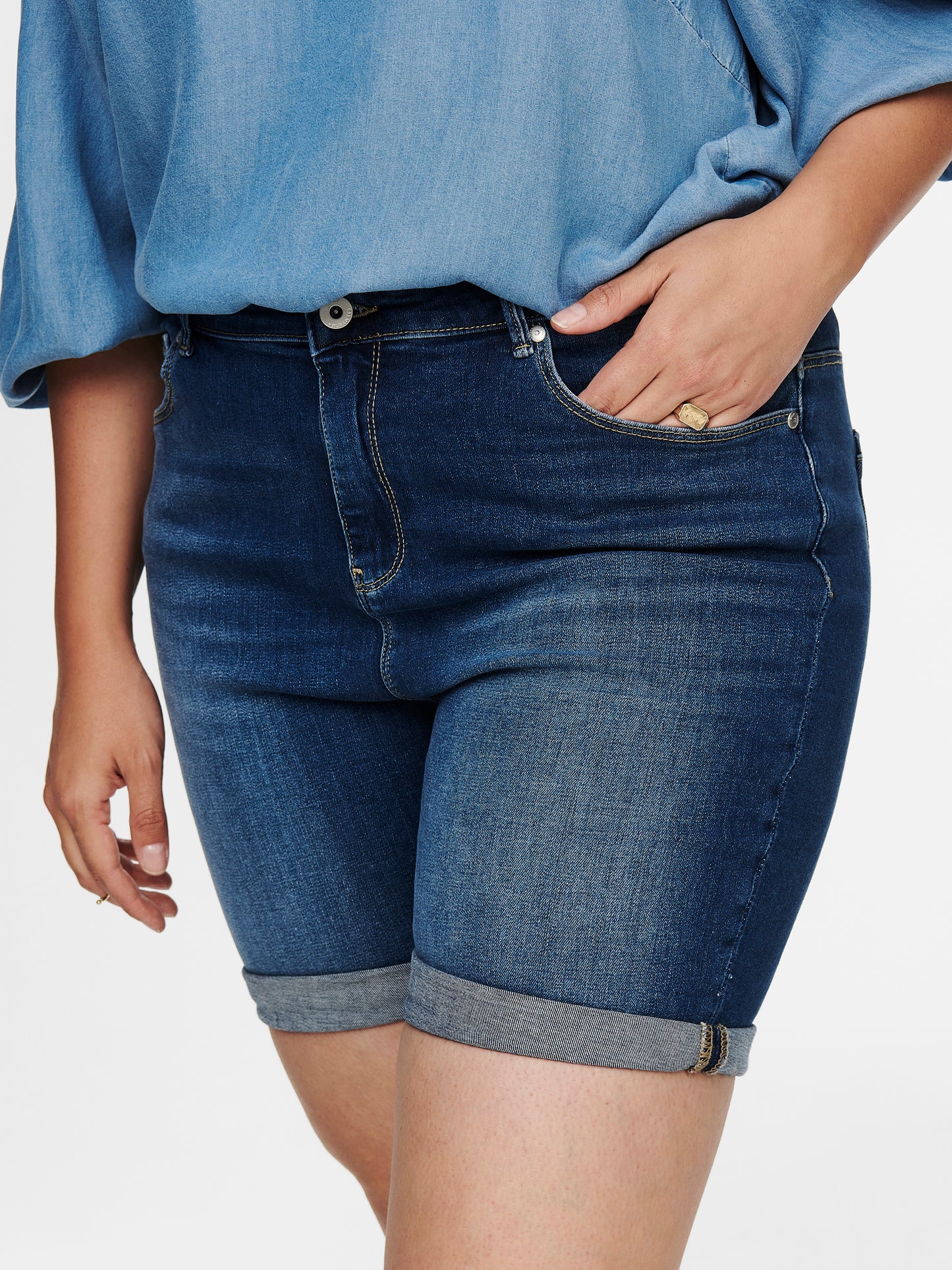 CARLAOLA HW SHORTS AZG570 DNM