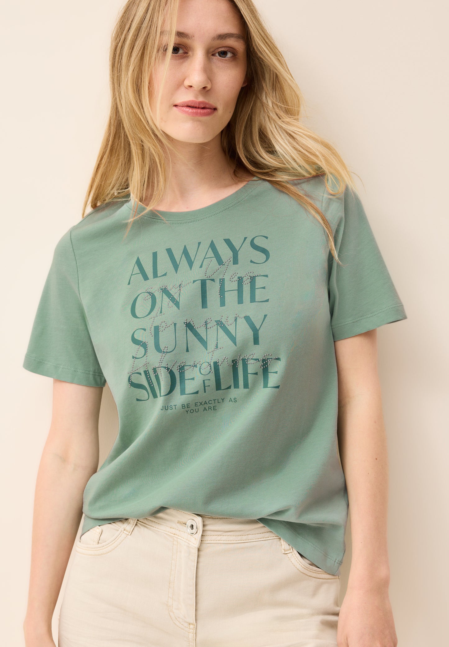 Shirt mit Wording Artwork