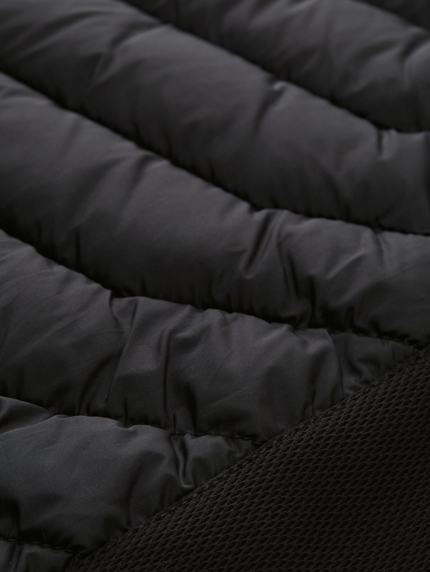 Lightweight Hybrid Steppjacke