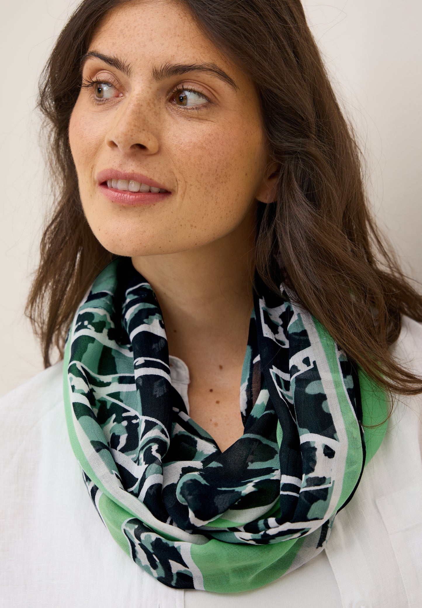 Gemusterter Loop Schal