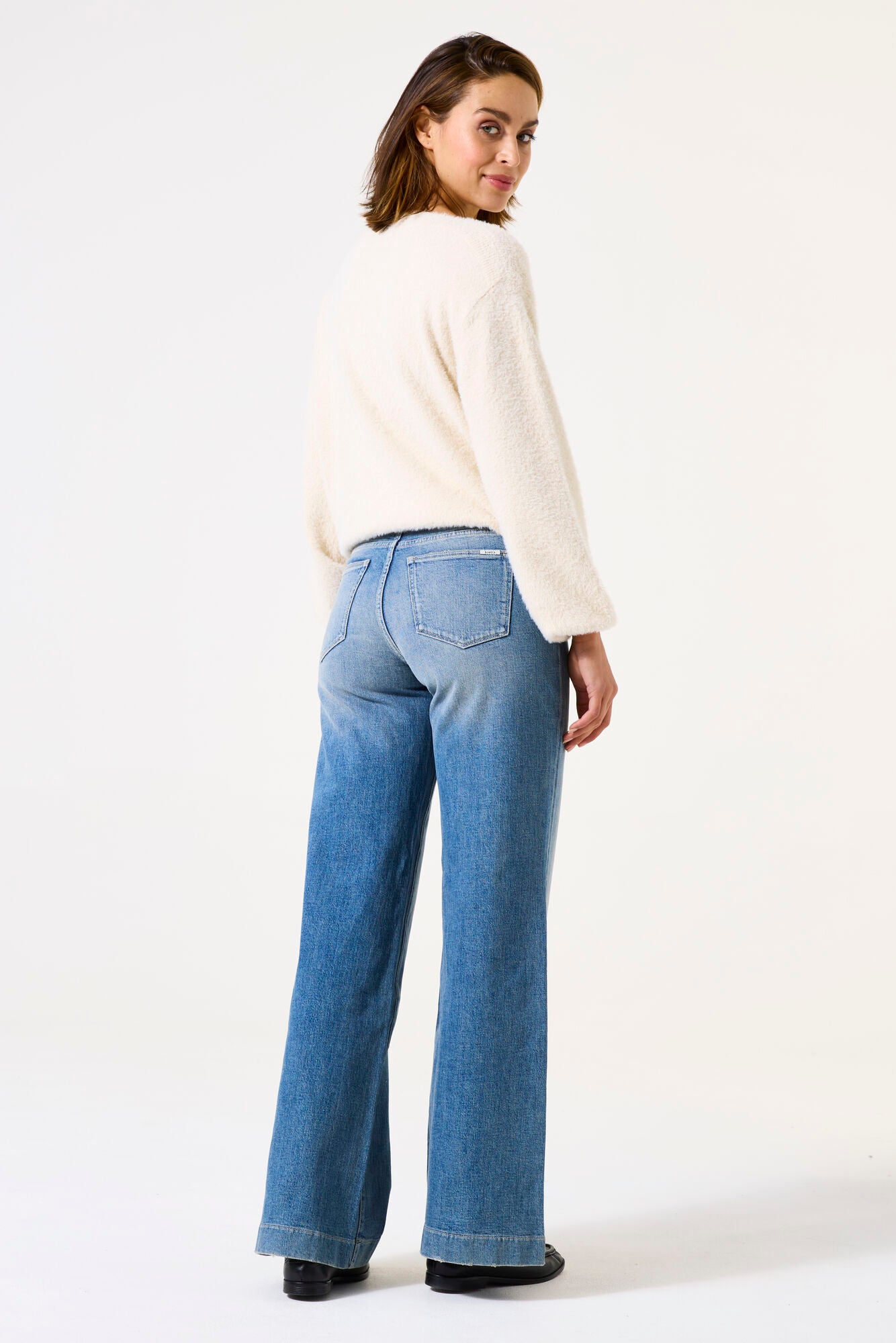 249 Celia wide