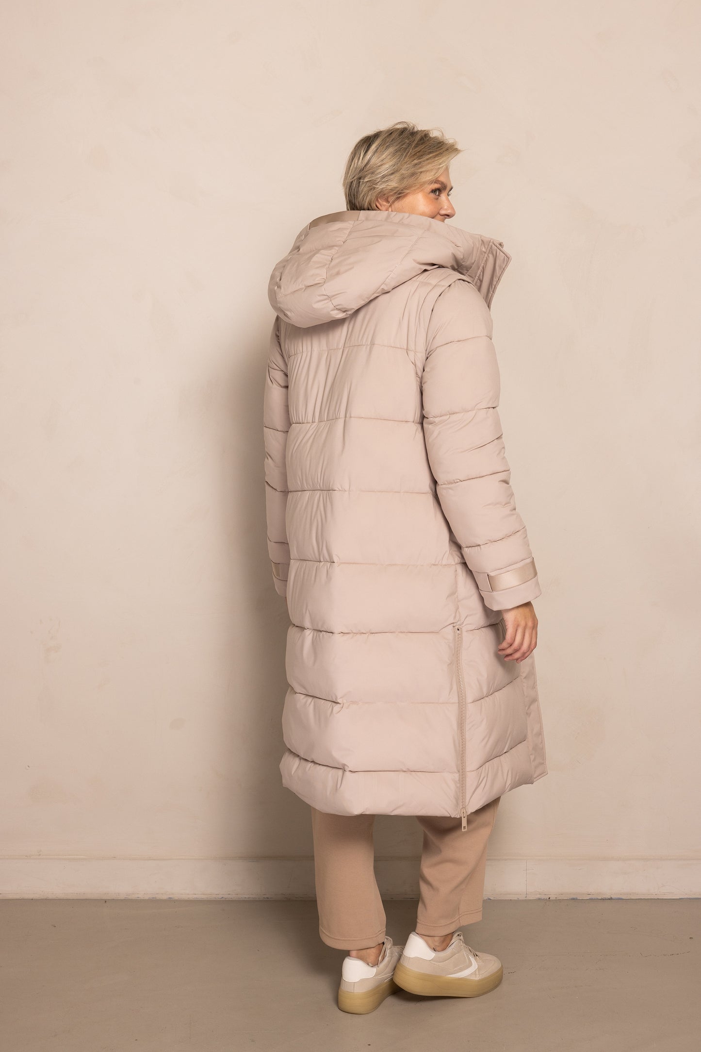 Zhrill Mantel F151 creme