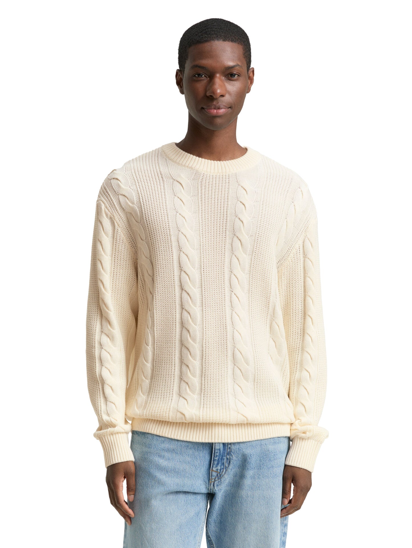 Strickpullover mit Zopf-Muster