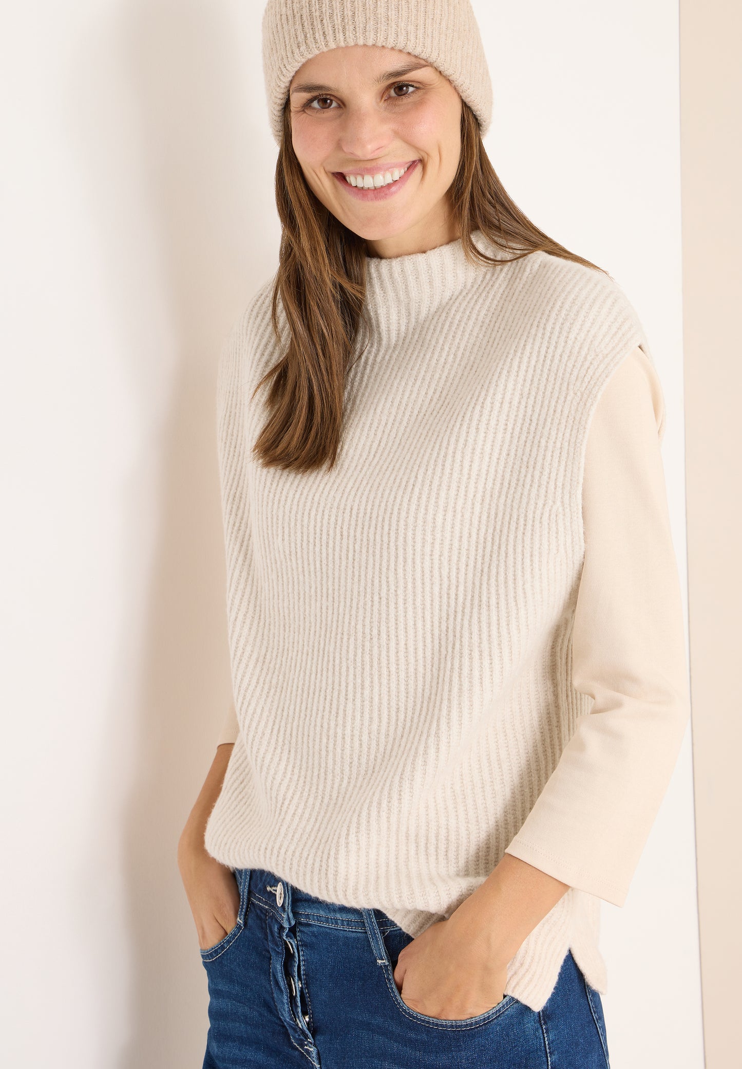 Pullunder mit Strickdetail