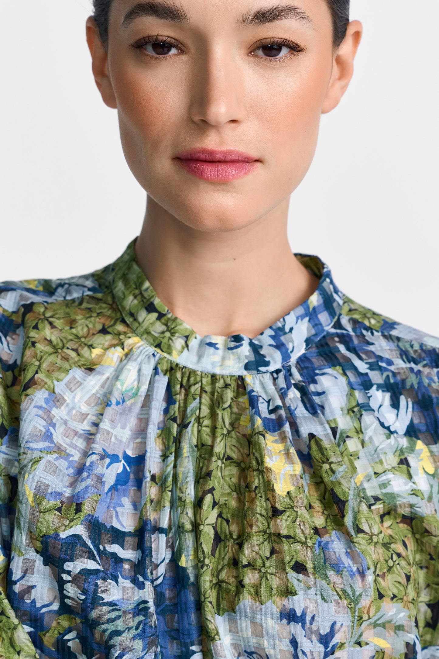 Printed Blouse with Collar Stand