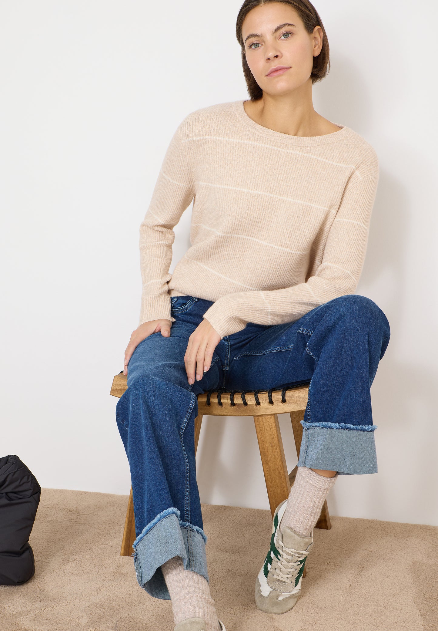 Gestreifter Strukturpullover