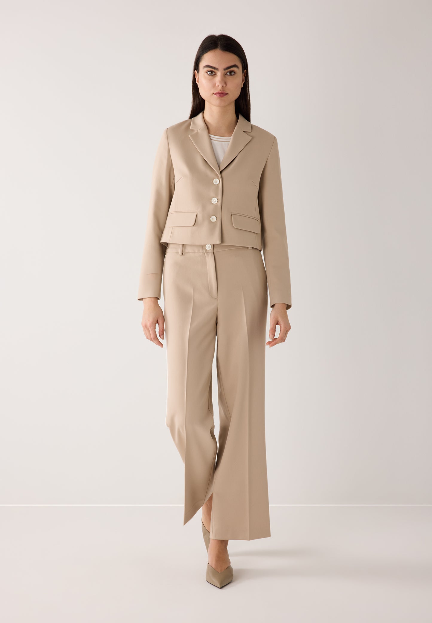 Blusenshirt mit Kontrastabschlüssen