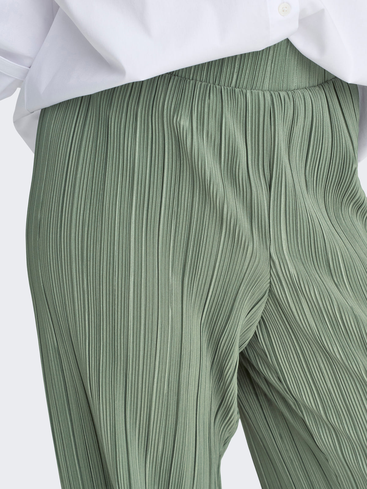 ONLRAVENNA PLISSE PANT NOOS JRS