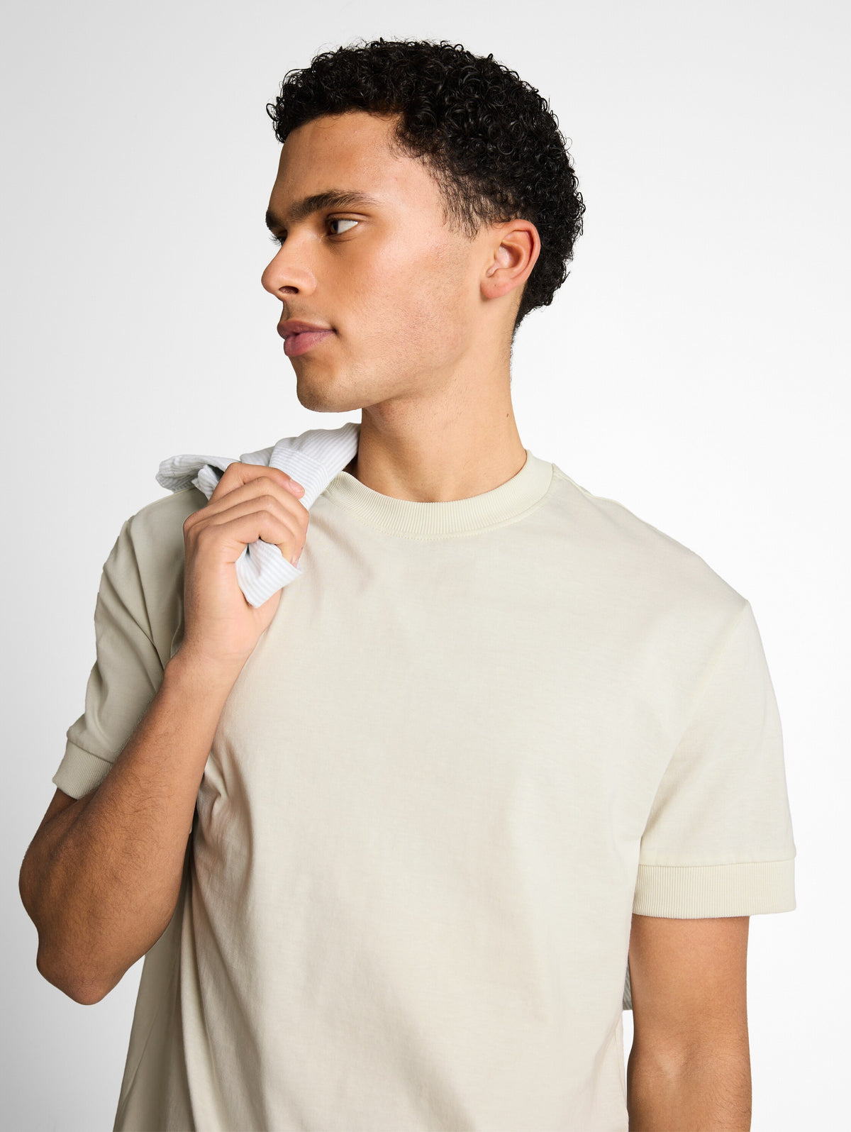 Relaxed Fit T-Shirt mit Rippbündchen