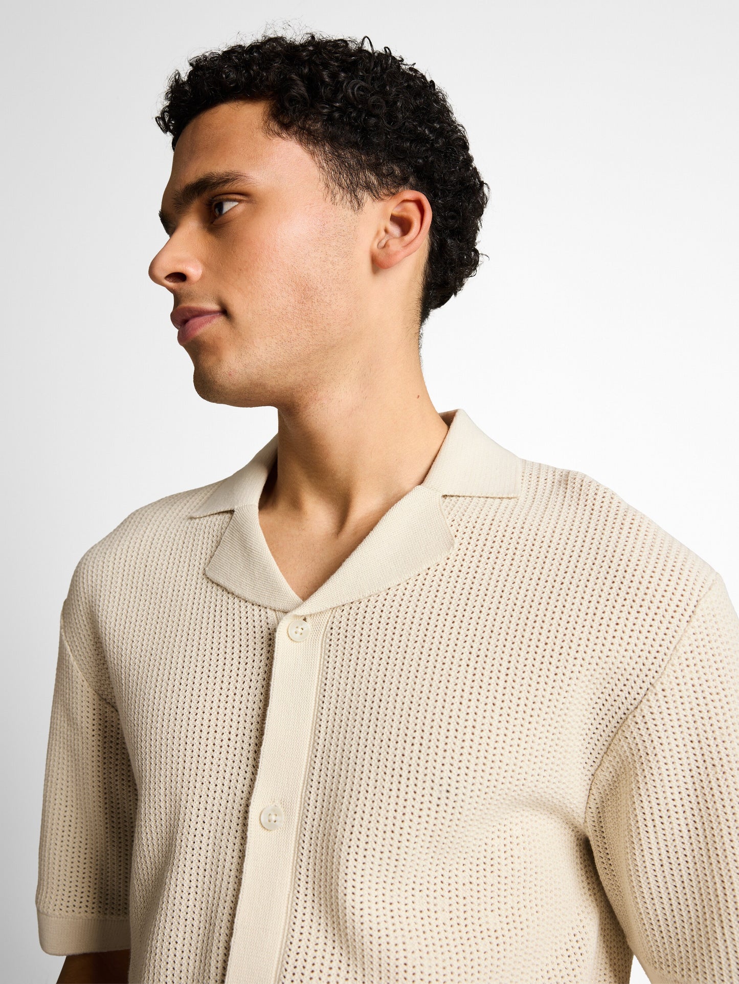 Strickjacke mit Kragen