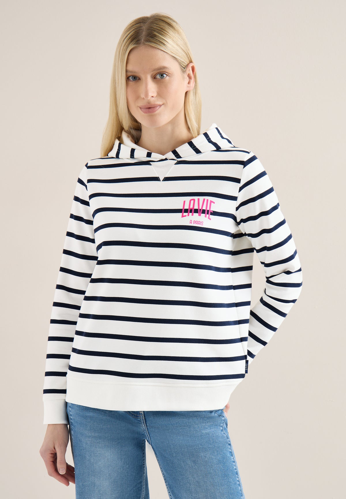 Sweatshirt mit Kapuze und Chestprint