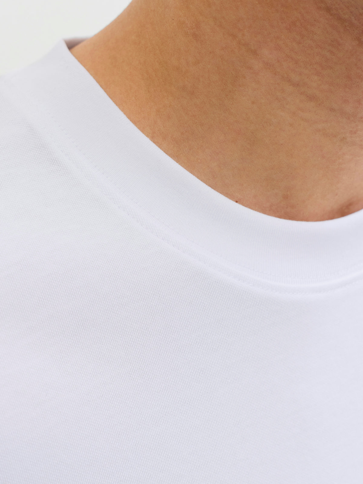 JJEBARRON TEE SS O-NECK NOOS