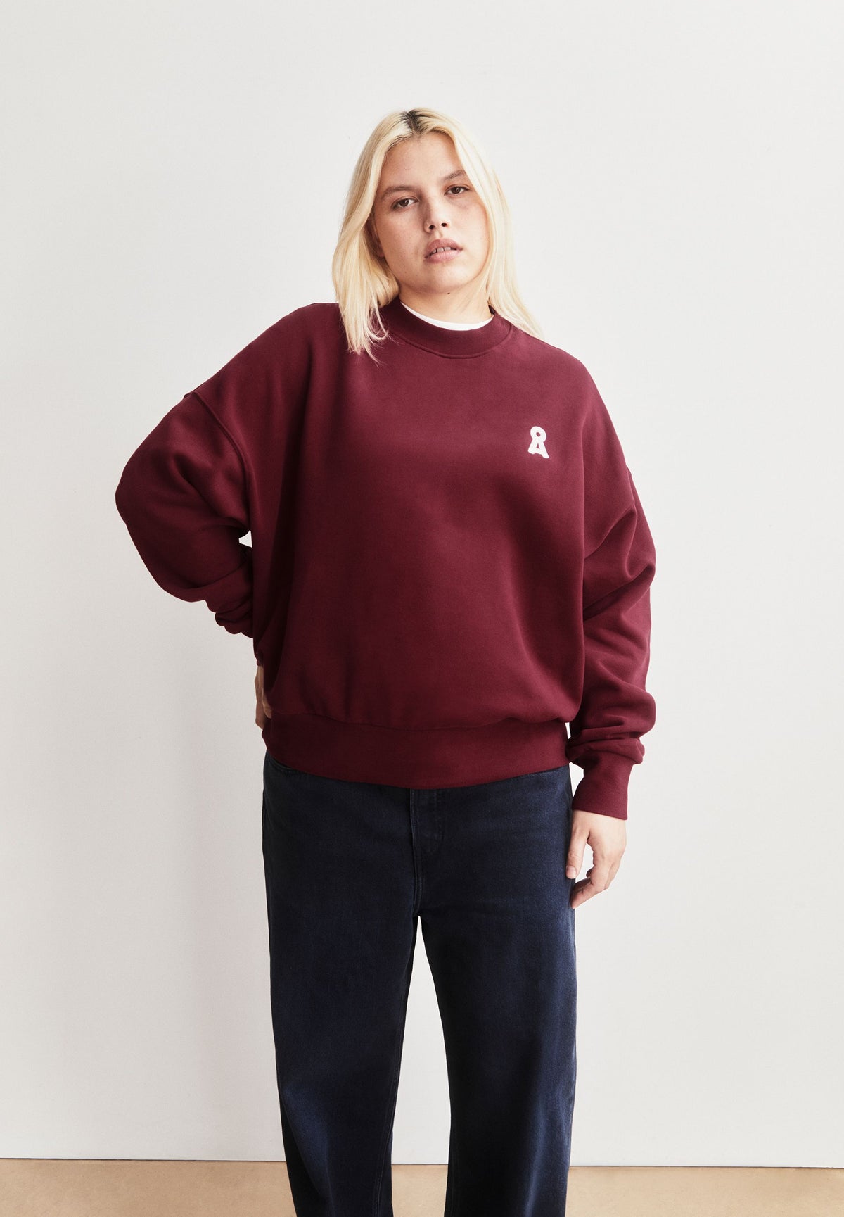 ICONIC Å ALIZAA SWEAT
