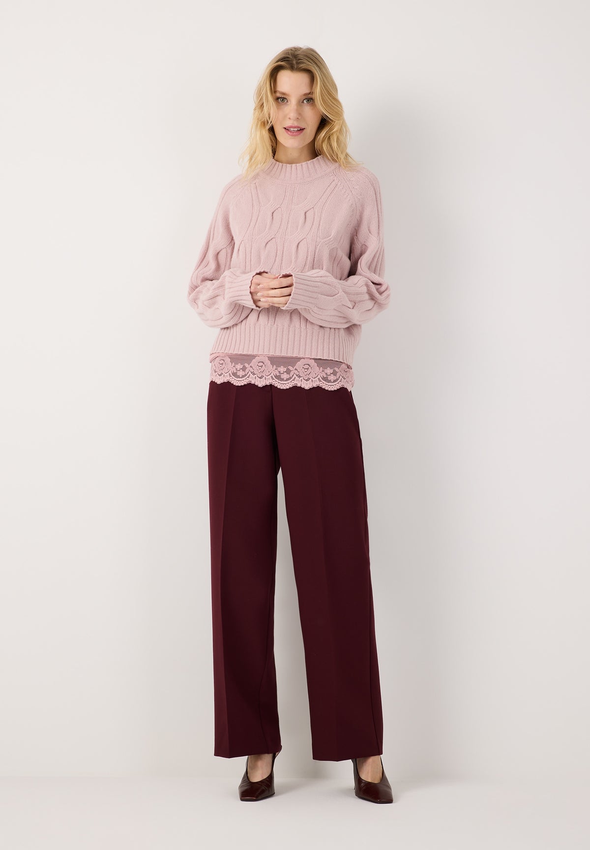 Pullover mit Zopfmuster