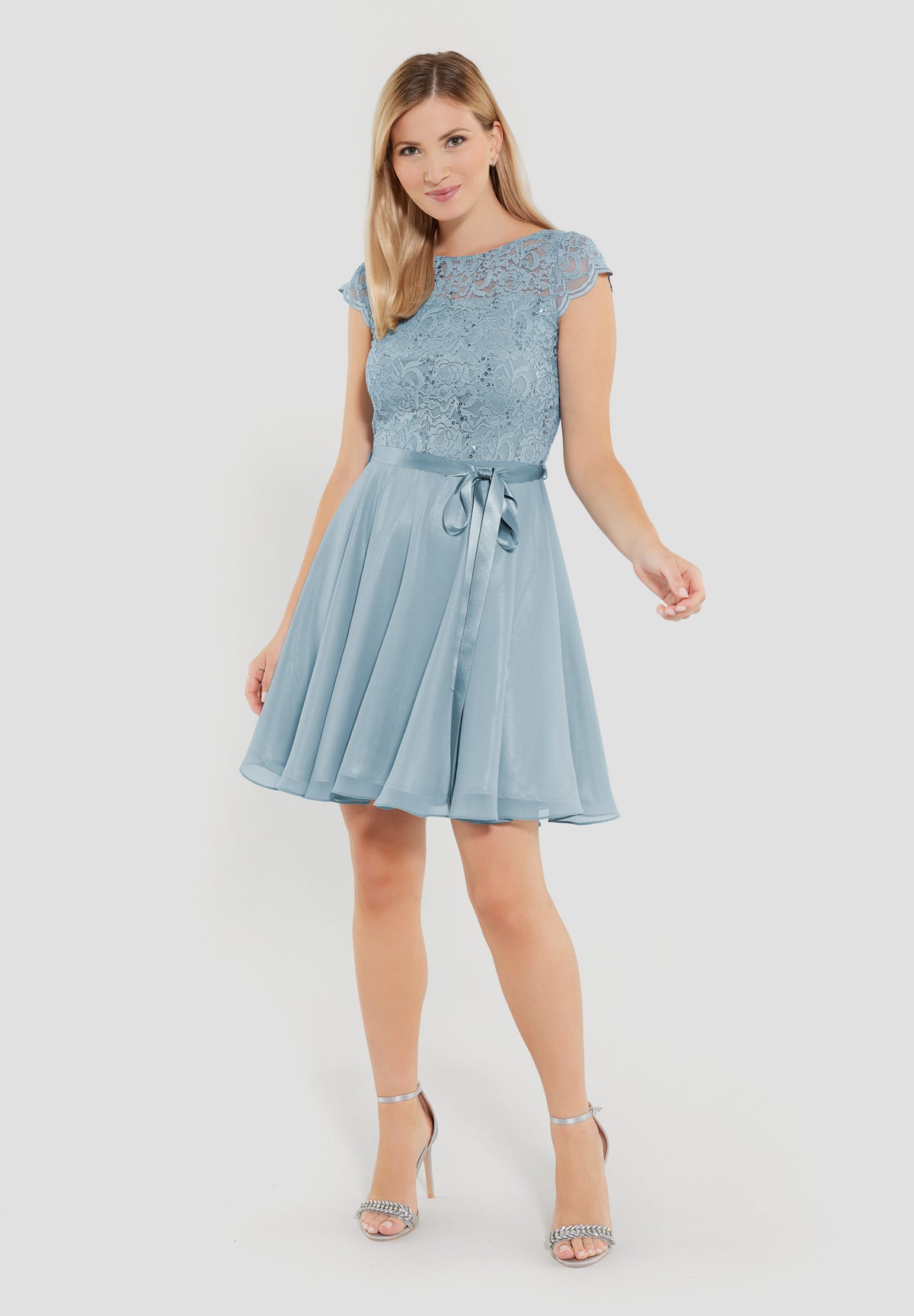 Cocktailkleid aus Spitze und Chiffon