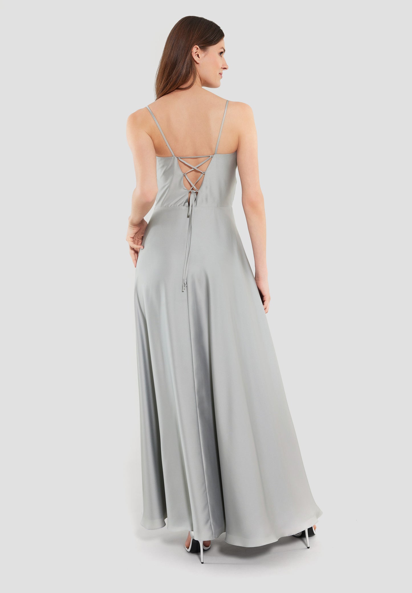 Abendkleid aus nachhaltigem Satinchiffon