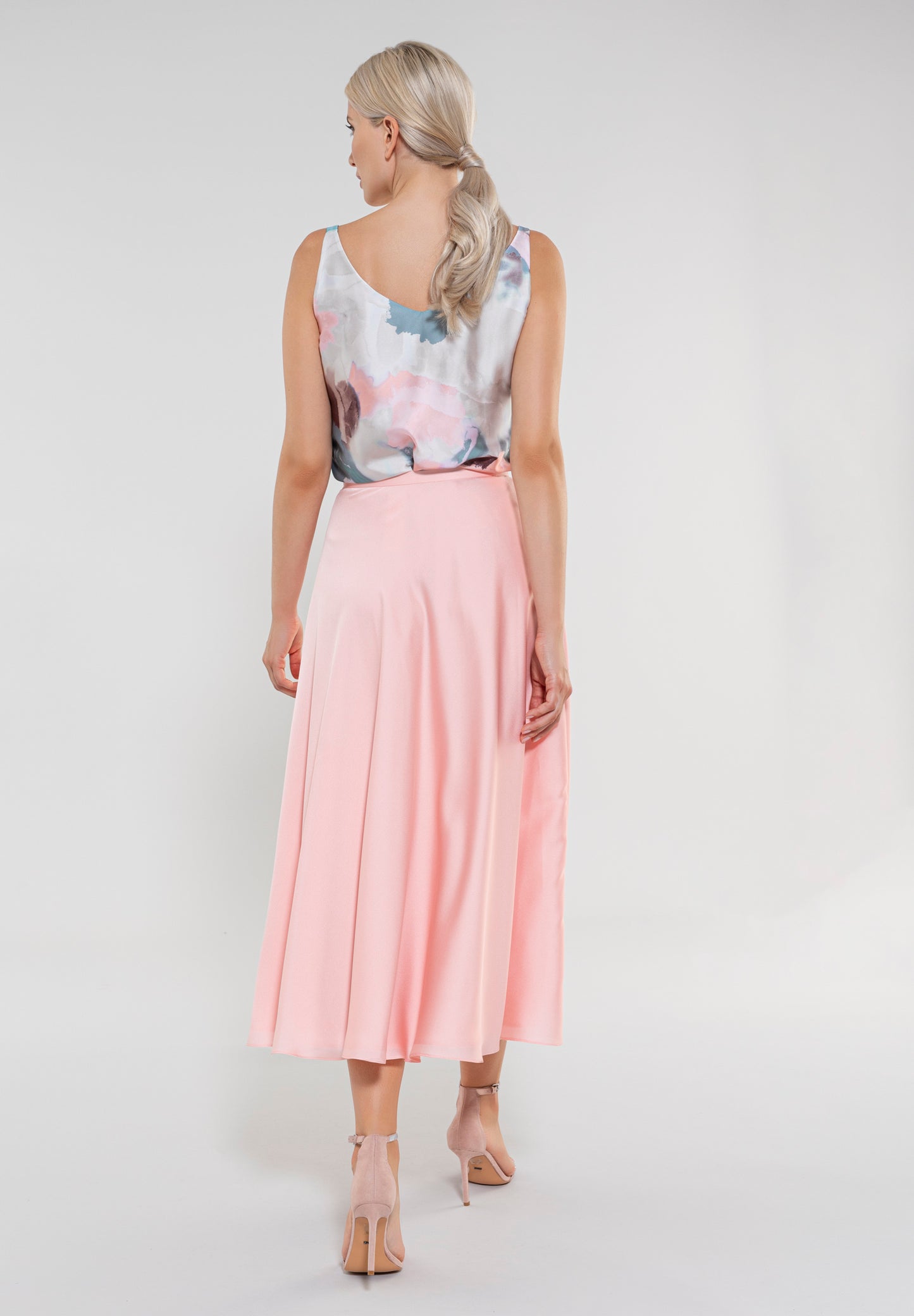Top aus nachhaltigem Satinchiffon