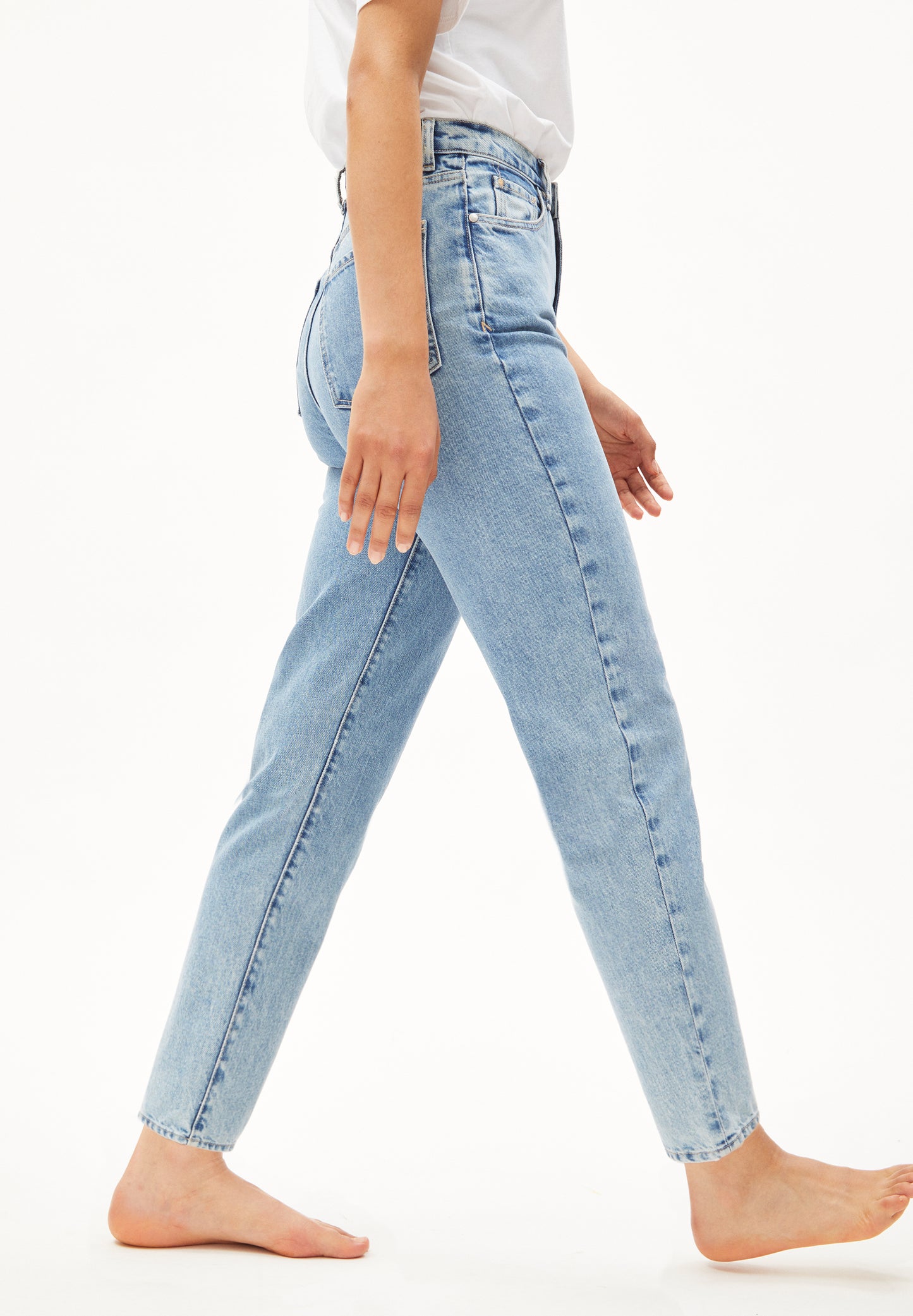 MAIRAA Denims / 5 Pockets Mom Solid, fresh blue