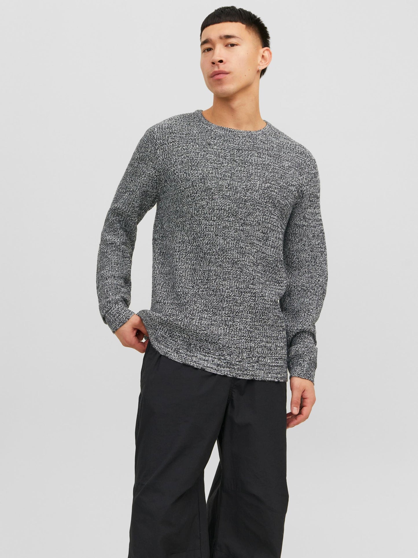 JCOTWIST STRIPED KNIT CREW NECK