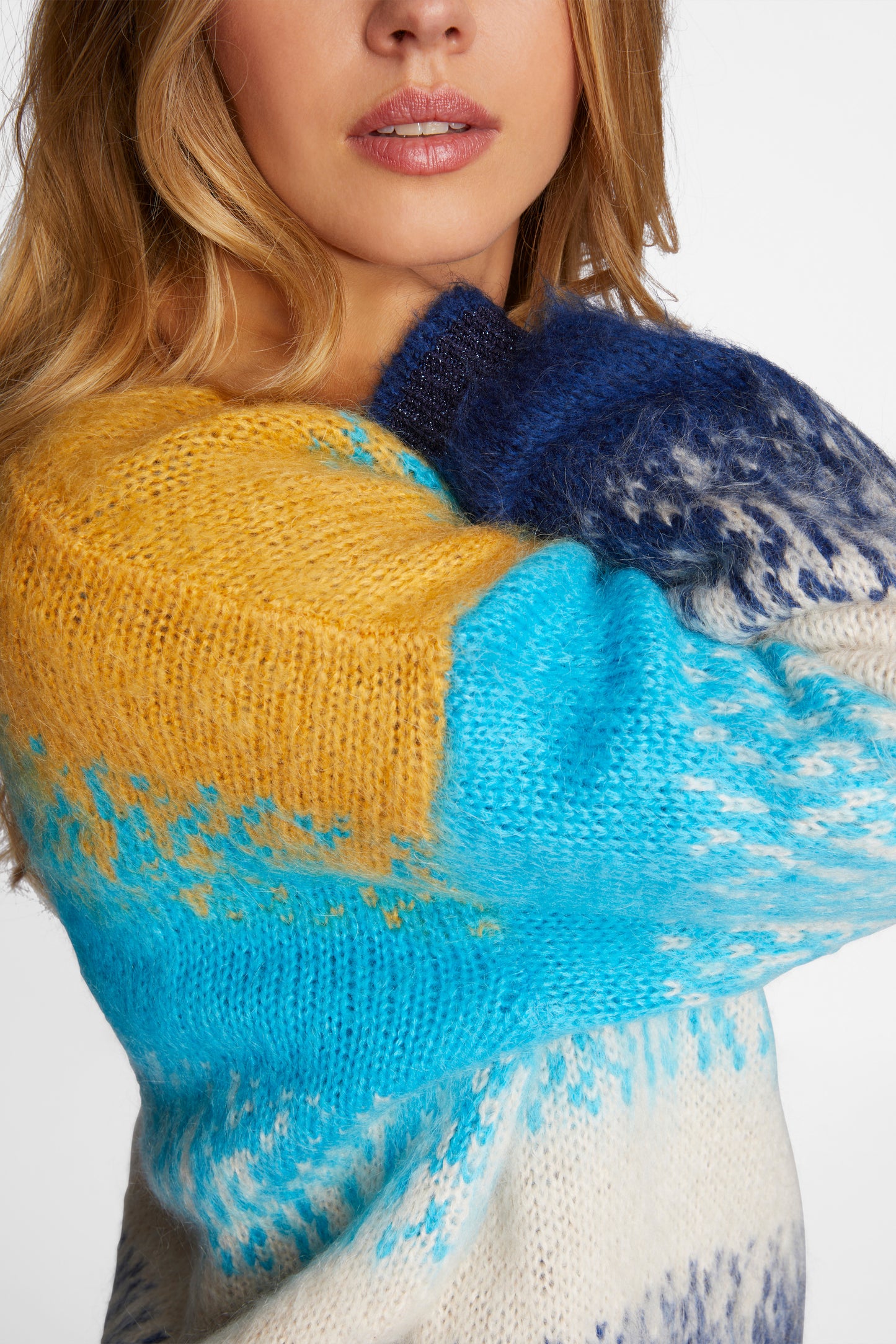 Crew neck balloon sleeve