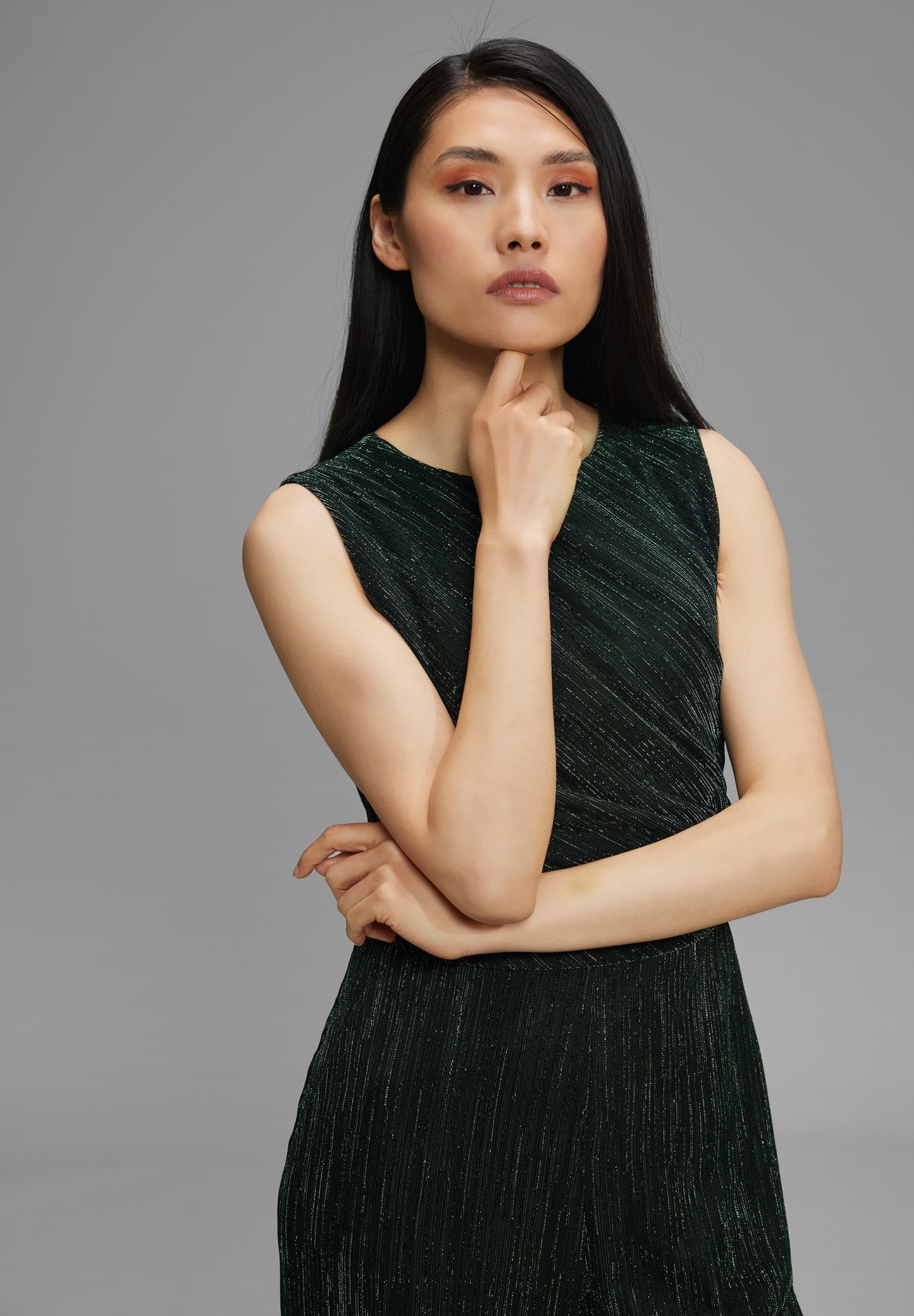 Festlicher Jumpsuit mit Metallic-Fäden