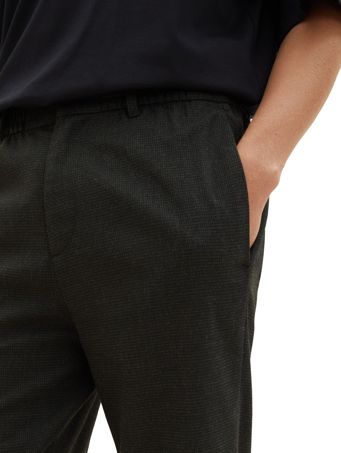 Relaxed Tapered Chino