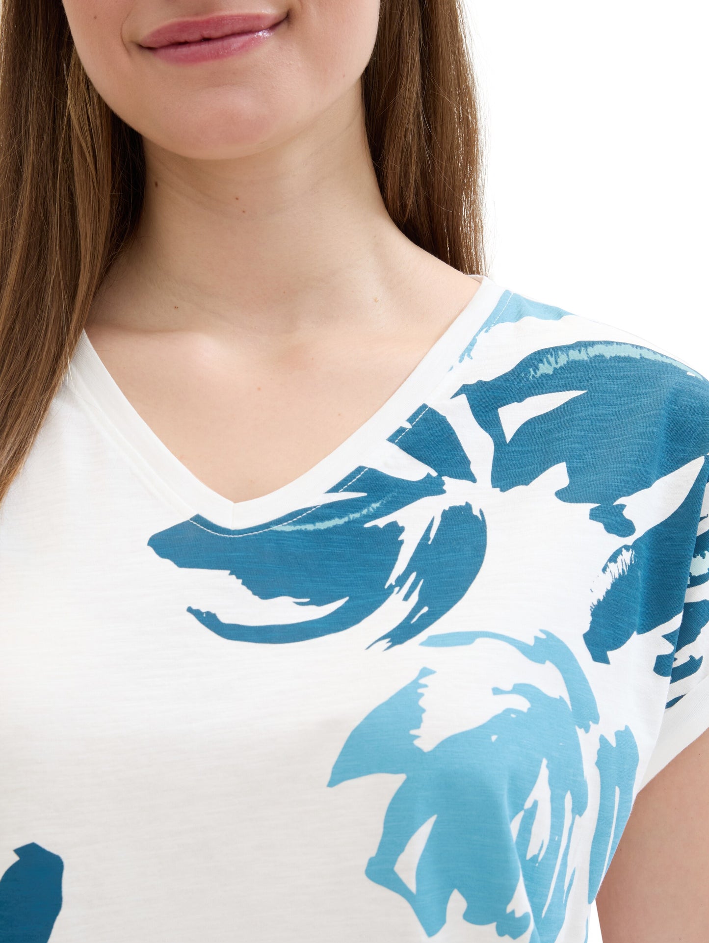 T-shirt v-neck