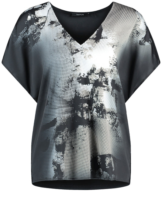 V-Shirt mit fließender Web-Front
