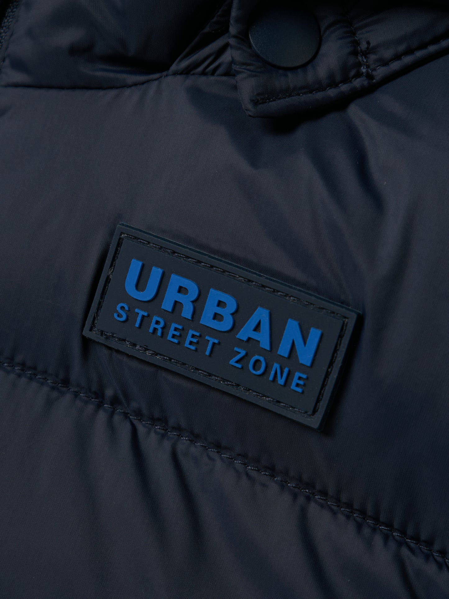 NMMMONAY VEST PB