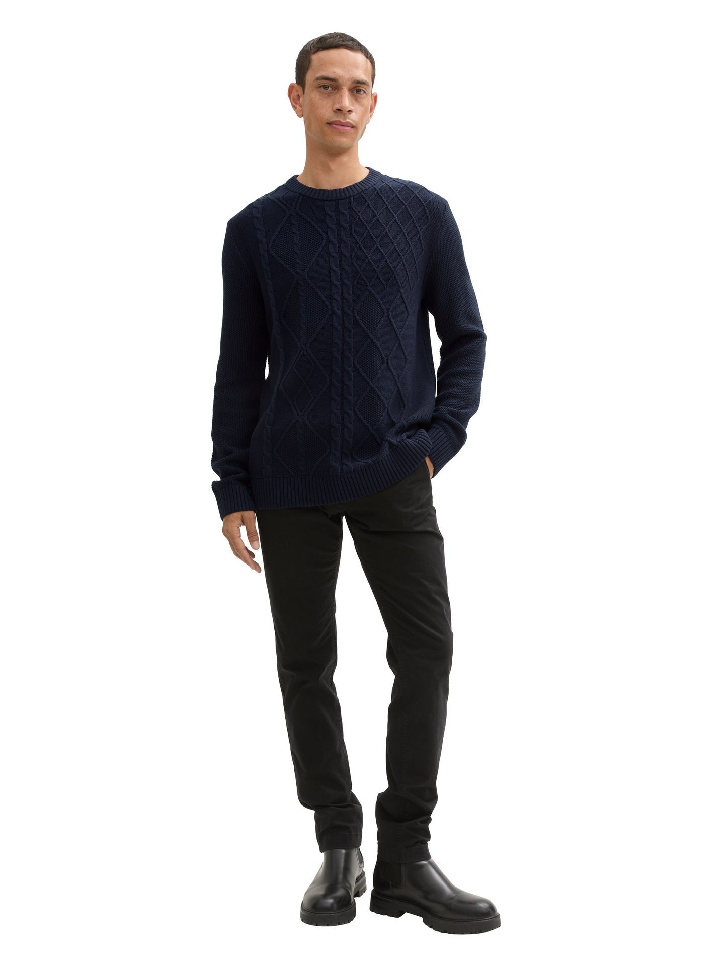 Strickpullover mit Zopfmuster