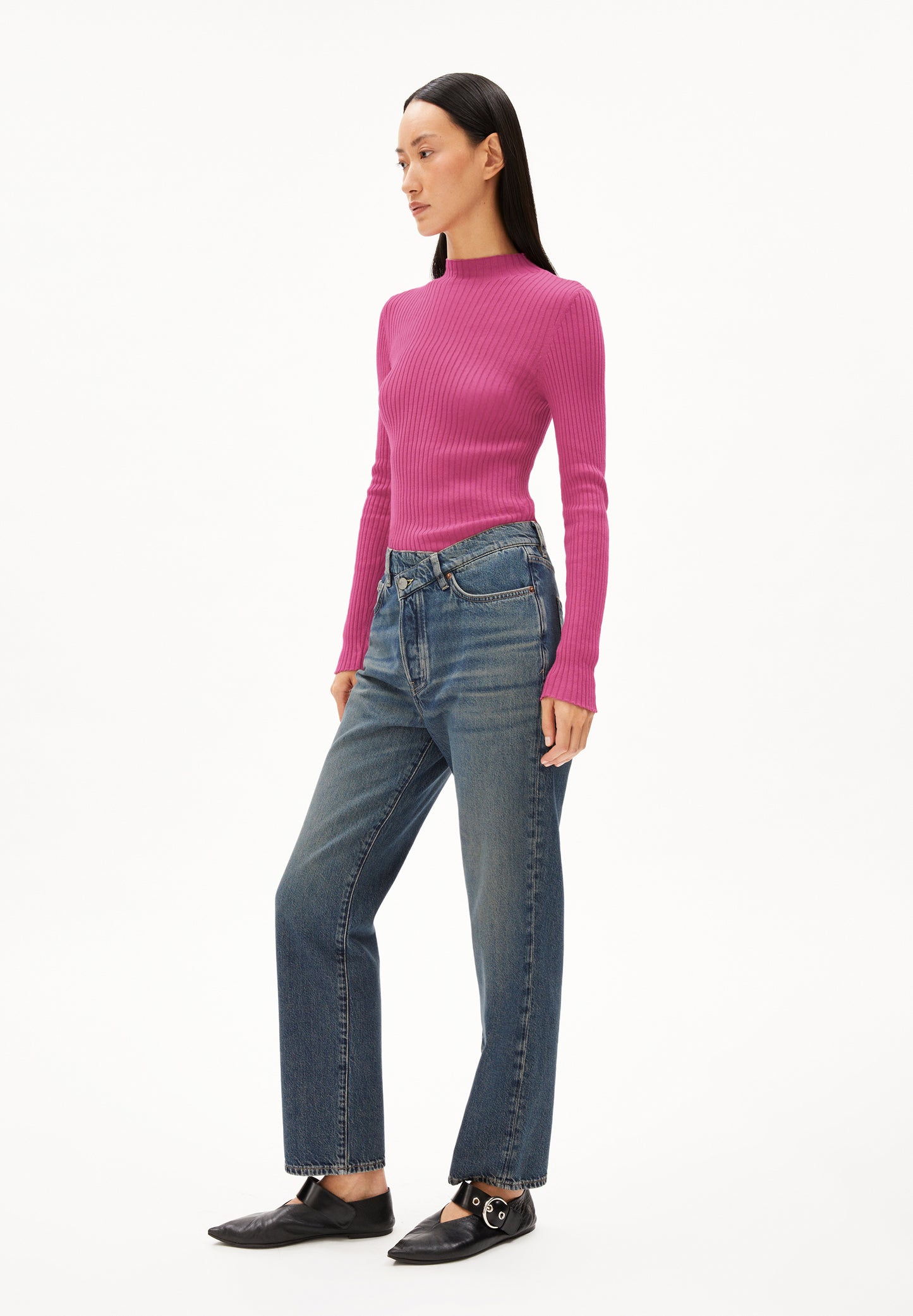 ALAANIA KNIT SWEATER