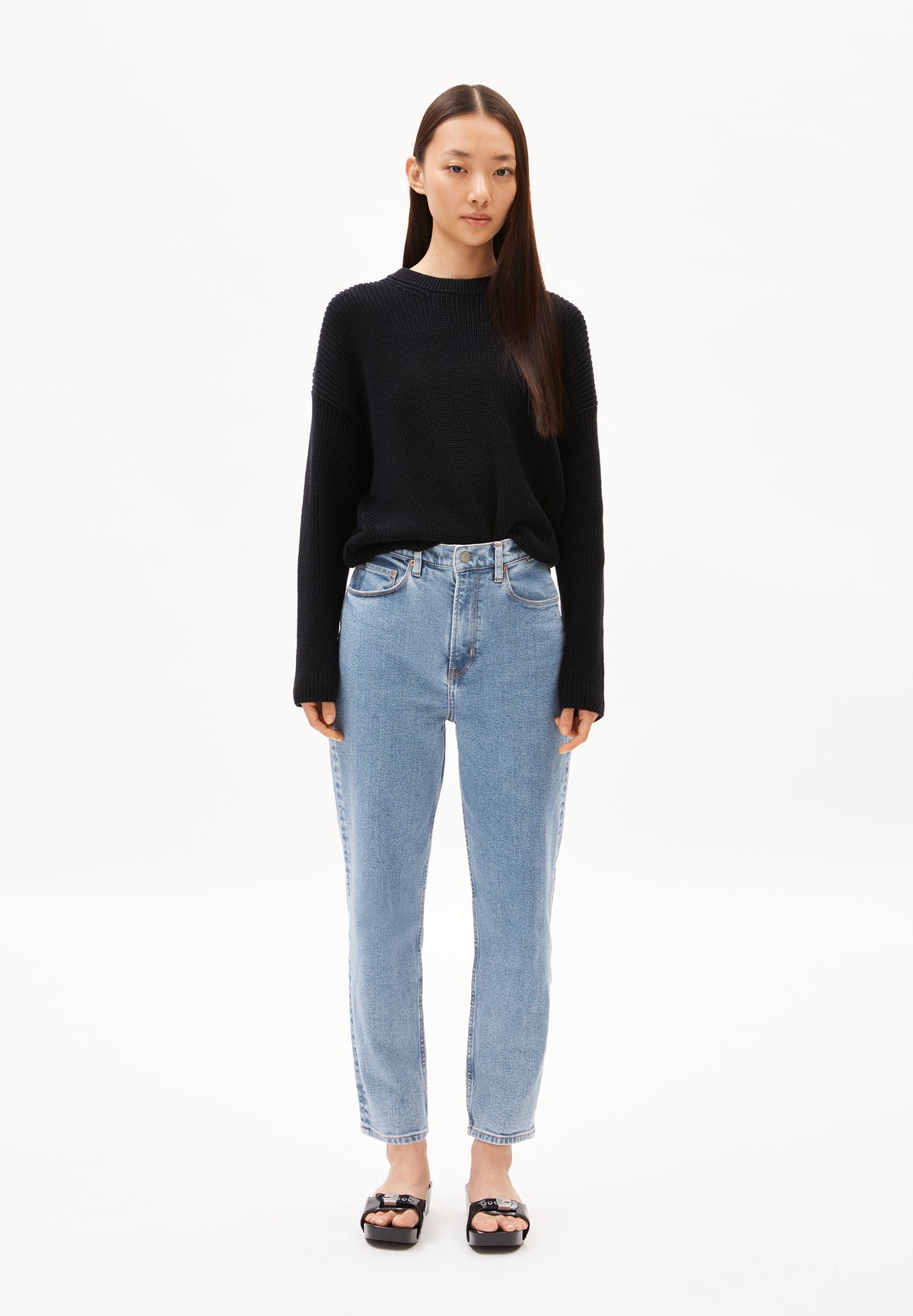 MAIRAA HIGH WAIST MOM JEANS