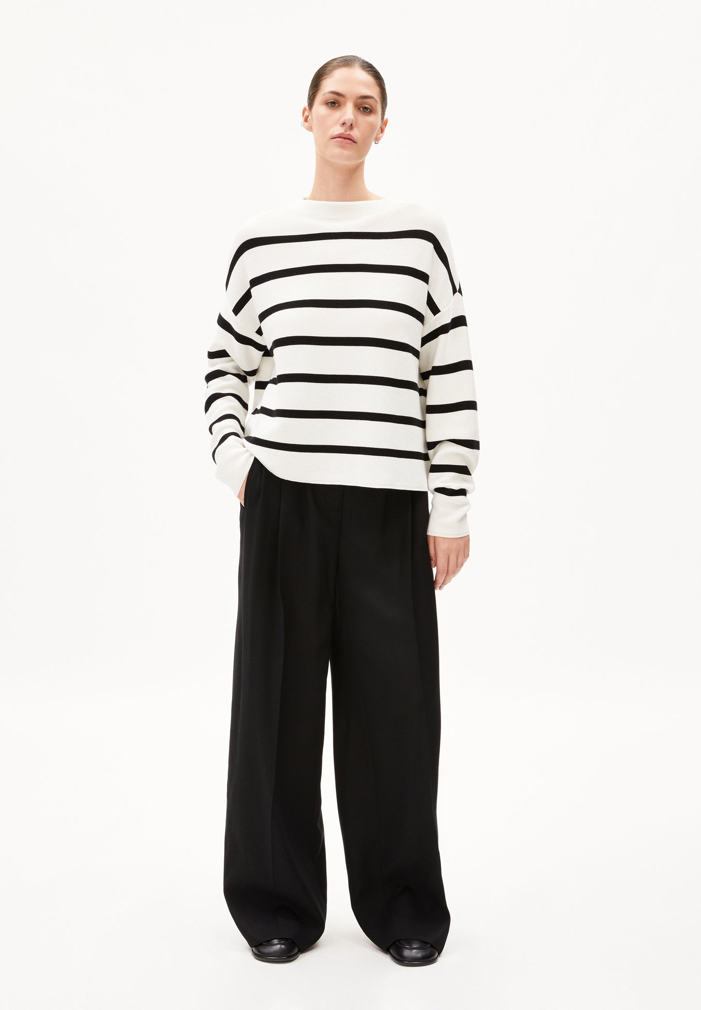 MERINAA STRIPES