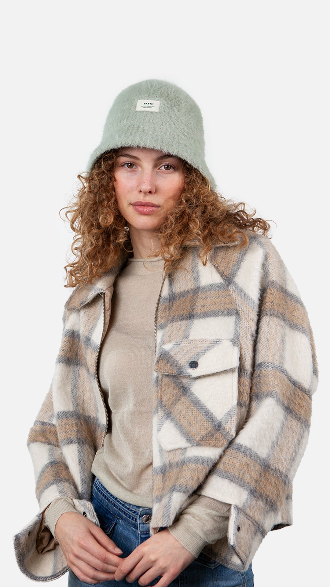 Saraah Hat, pale army