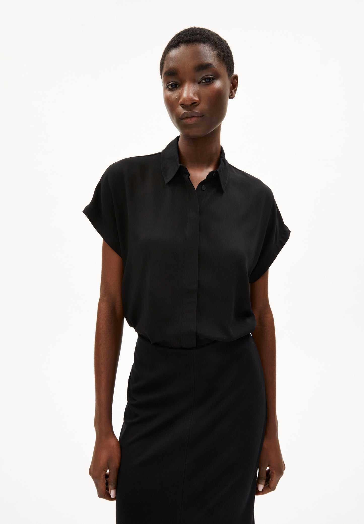 LARISAANA BLOUSE