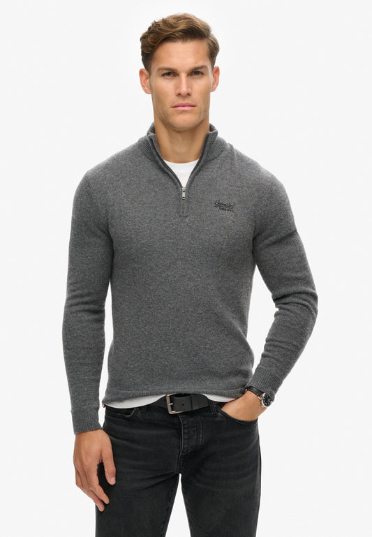 Essential Strickpullover mit Halbreißverschluss und Stickerei