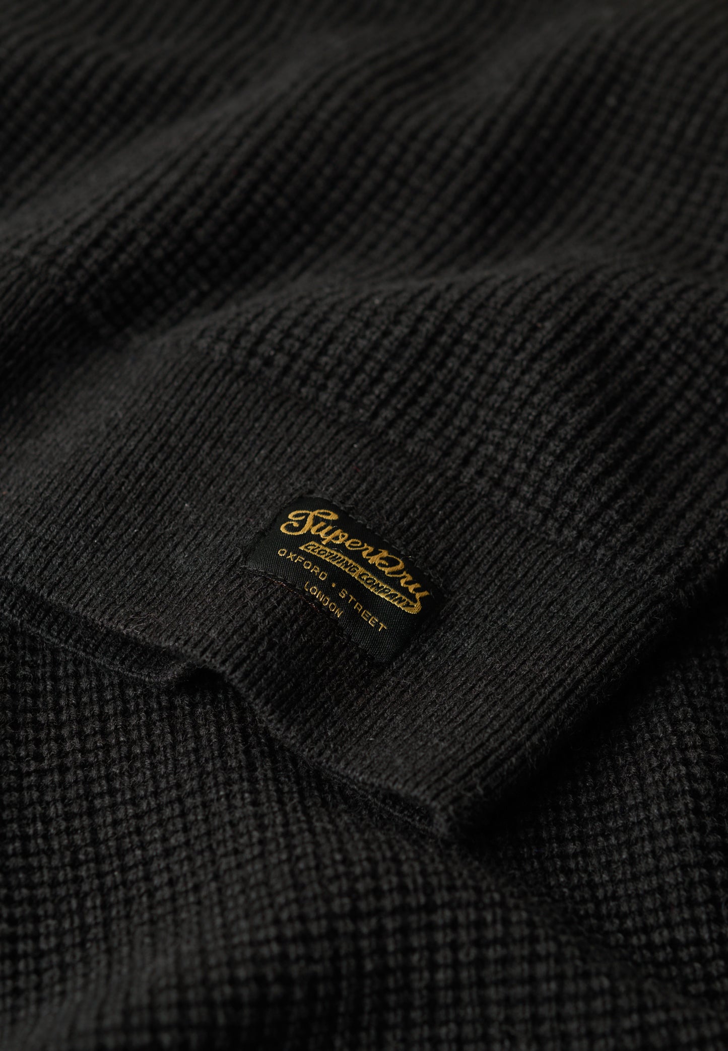 Strukturierter Strickpullover mit Rundhalsausschnitt