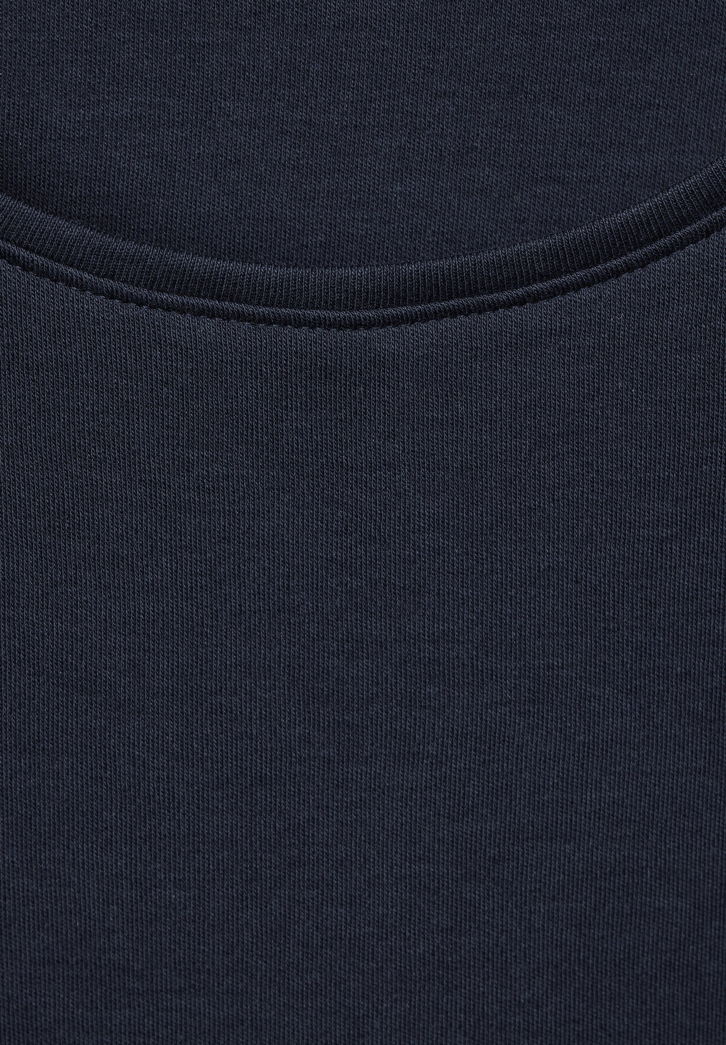Basic T-Shirt mit Rundhals in Unifarbe