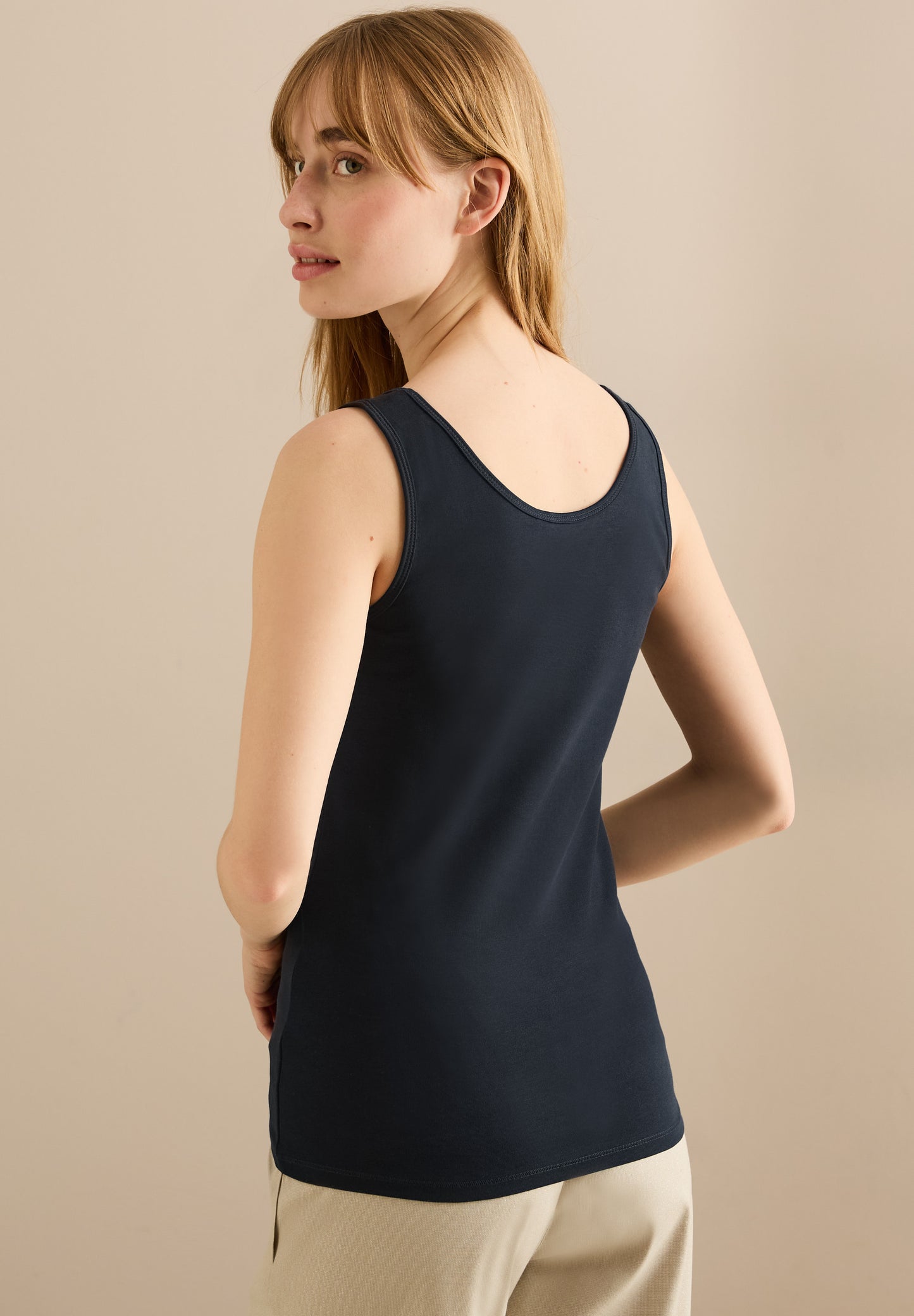 Basic Top mit Rundhals aus Baumwolle