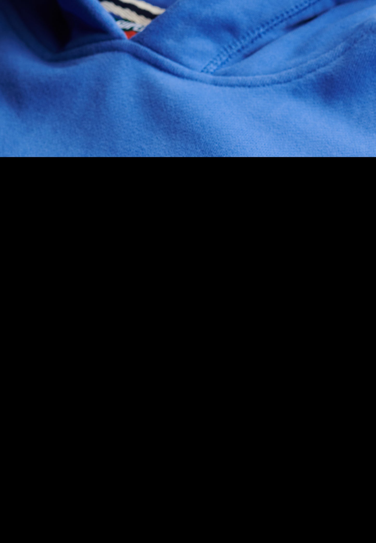 Essential Hoodie mit Logo