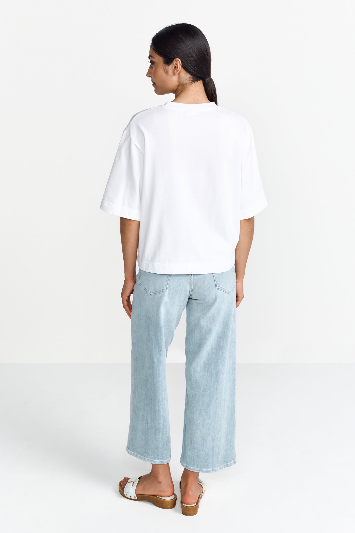 Gentle Fit T-Shirt with Flower Woman Application